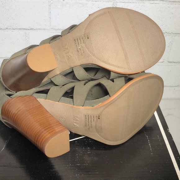 Mia Ira Olive Suede Lace-Up Gladiator Sandals - Picture 8 of 9